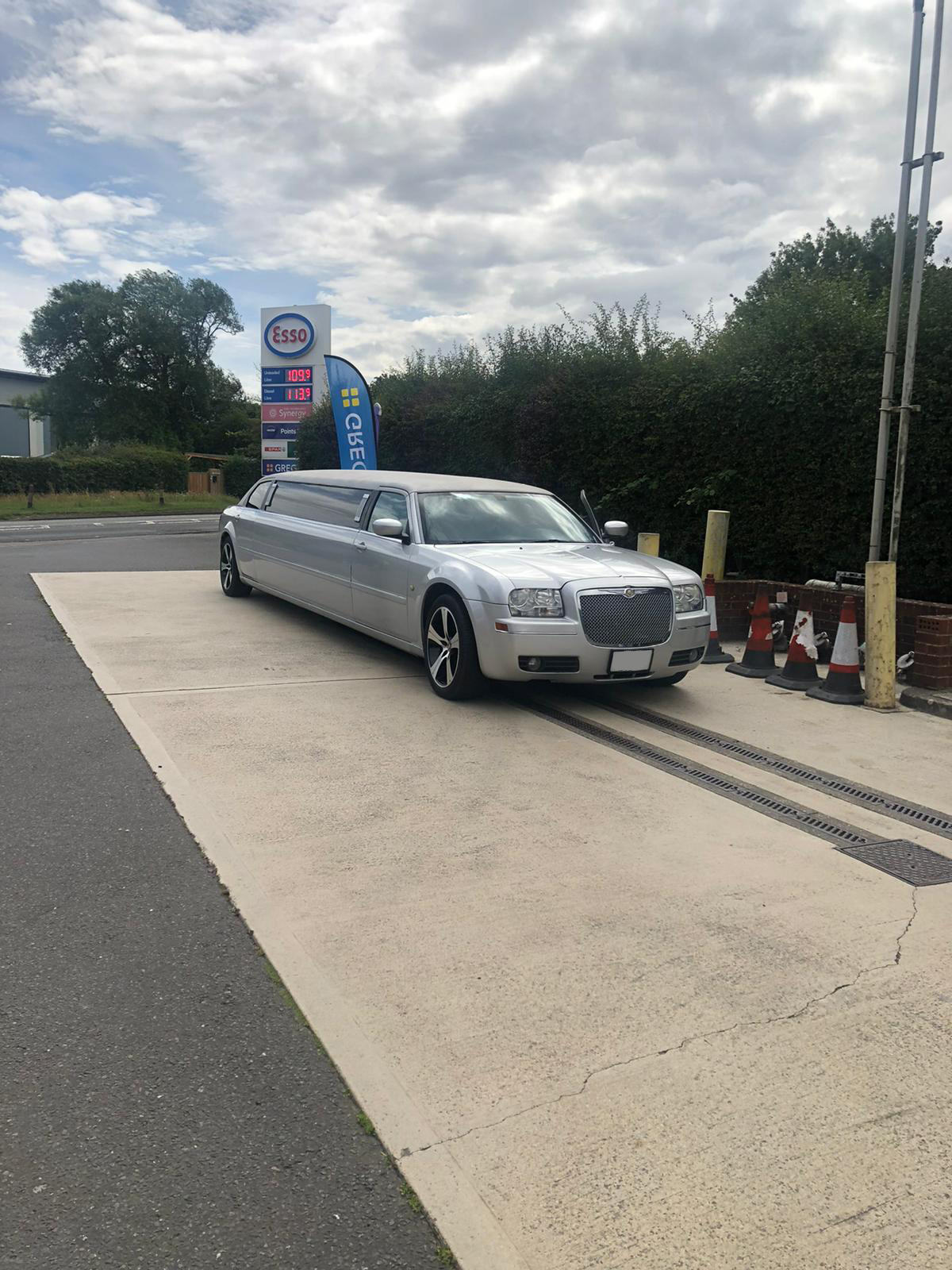 Bentley Limo Hire in London