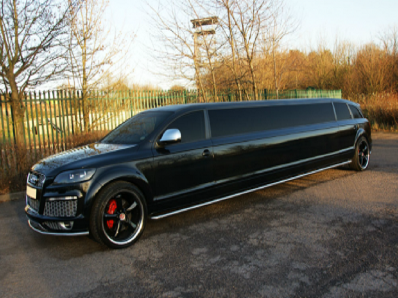 Black Q7 Limousine