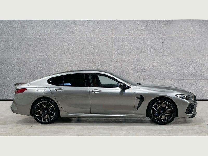 BMW M8 Series Limo Hire 15